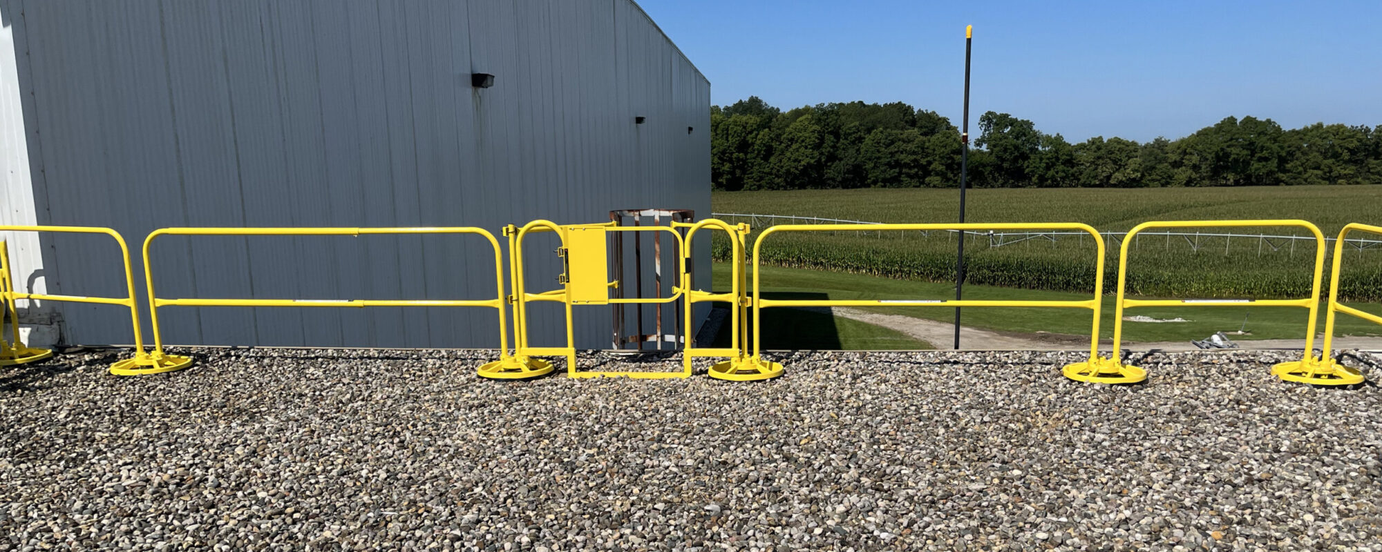 Mobile Gate Frame with self closing gate